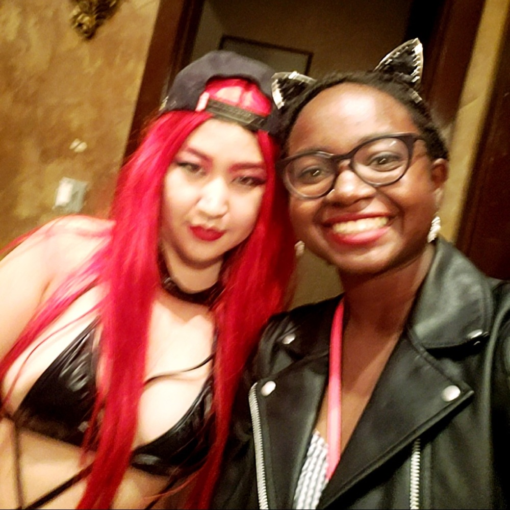 Red wig - Picture 2 of 3